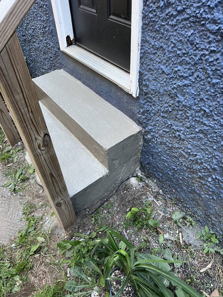 Concrete entry steps repaired square and solid